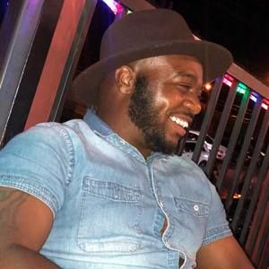 Meet your Posher, Tj